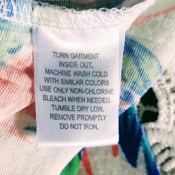 EUC NEW YORK LAUNDRY TROPICAL FLORAL RAW HEMLINE LACE SLEEVES POLYESTER TOP XL - Picture 9 of 10